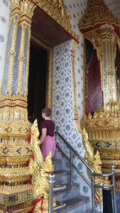 Ich im Eingang zum Wat Arun