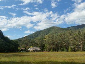 Landschaft mit Häuser